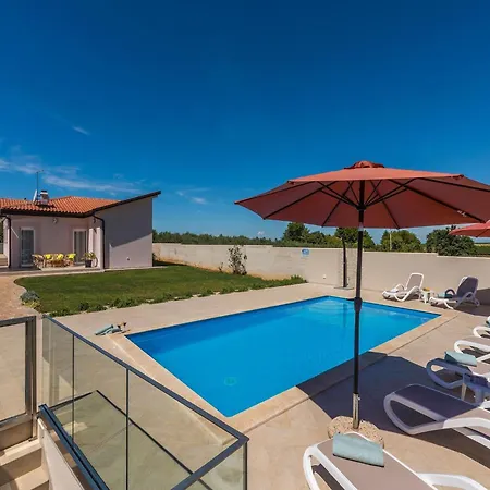 Semesterbostad In Novigrad With Private Pool *